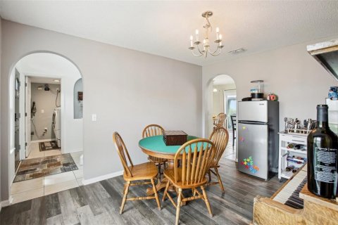 Casa en venta en Winter Haven, Florida, 4 dormitorios, 215.53 m2 № 1631346 - foto 13