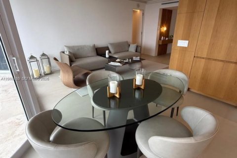 Снять в аренду кондоминиум в Майами-Бич, Флорида 1 спальня, 102.19м2, № 2065321 - фото 3