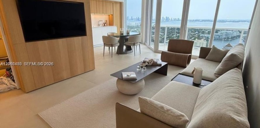 Кондоминиум с 1 спальней в Майами-Бич, Флорида № 2065321