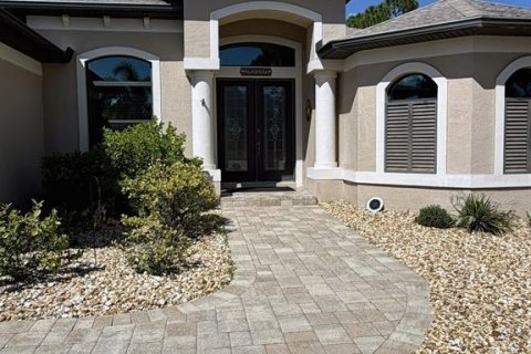 Villa ou maison à vendre à Port Charlotte, Floride: 3 chambres, 177.35 m2 № 2431925 - photo 2