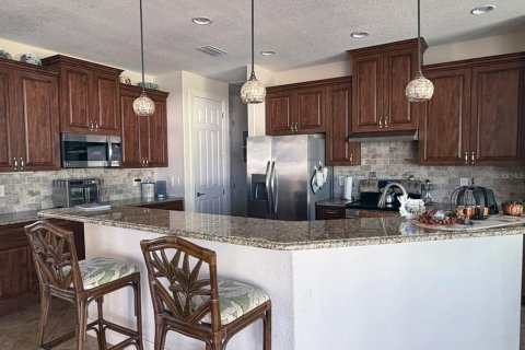 Villa ou maison à vendre à Port Charlotte, Floride: 3 chambres, 177.35 m2 № 2431925 - photo 4