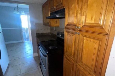 Copropriété à louer à Orlando, Floride: 2 chambres, 90.67 m2 № 2387659 - photo 12