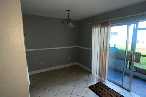 Copropriété à louer à Orlando, Floride: 2 chambres, 90.67 m2 № 2387659 - photo 6