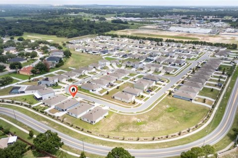 Casa en venta en Winter Haven, Florida, 3 dormitorios, 157 m2 № 2230262 - foto 28