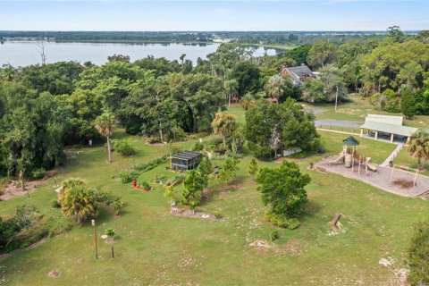 House in Lake Alfred, Florida 3 bedrooms, 149.11 sq.m. № 1912610 - photo 28
