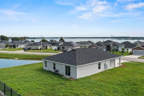 House in Lake Alfred, Florida 3 bedrooms, 149.11 sq.m. № 1912610 - photo 21