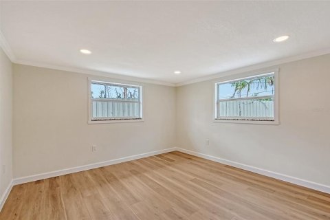 House in Sarasota, Florida 2 bedrooms, 151.06 sq.m. № 1784655 - photo 15