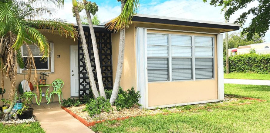 Condo à Delray Beach, Floride, 2 chambres  № 2146328
