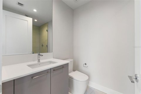 Condo in Saint Petersburg, Florida, 2 bedrooms № 2166508 - photo 7