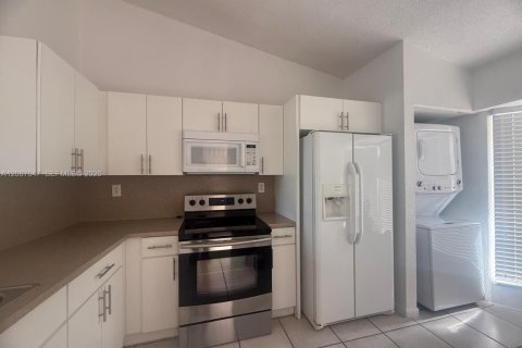 House in Homestead, Florida 3 bedrooms, 104.52 sq.m. № 2071599 - photo 10