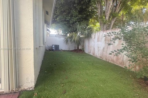 House in Homestead, Florida 3 bedrooms, 104.52 sq.m. № 2071599 - photo 21