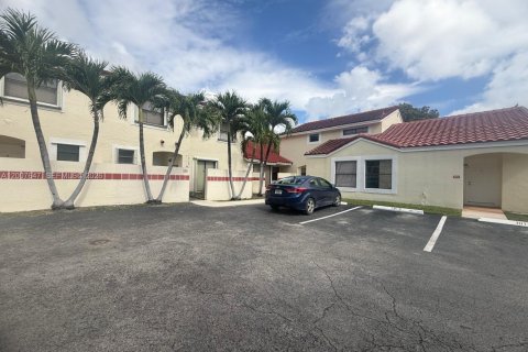 House in Homestead, Florida 3 bedrooms, 104.52 sq.m. № 2071599