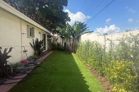 House in Homestead, Florida 3 bedrooms, 104.52 sq.m. № 2071599 - photo 19