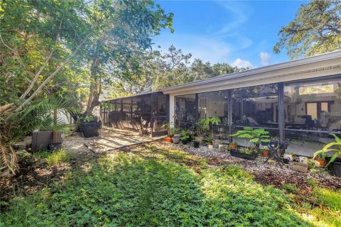 House in Tampa, Florida 3 bedrooms, 128.76 sq.m. № 1802292 - photo 25