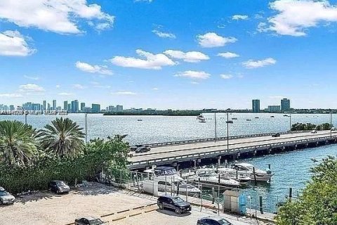 Condo in North Bay Village, Florida, 1 bedroom  № 1840875 - photo 6