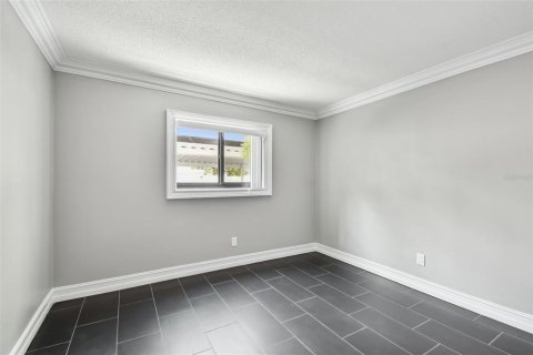 Apartamento en alquiler en Belleair Bluffs, Florida, 2 dormitorios, 102.19 m2 № 1679347 - foto 25