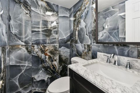 Apartamento en alquiler en Belleair Bluffs, Florida, 2 dormitorios, 102.19 m2 № 1679347 - foto 8