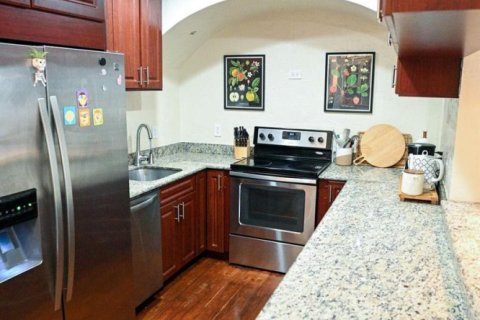 House in Deerfield Beach, Florida 3 bedrooms, 161.09 sq.m. № 2082180 - photo 2