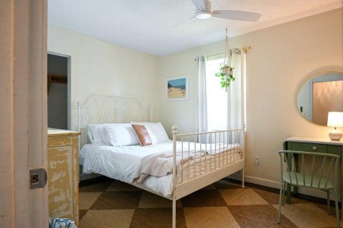 House in Deerfield Beach, Florida 3 bedrooms, 161.09 sq.m. № 2082180 - photo 17