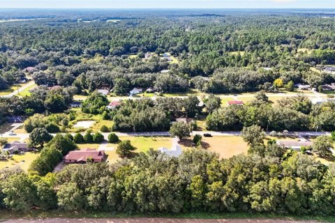 House in Dunnellon, Florida 3 bedrooms, 158.68 sq.m. № 2410325 - photo 13