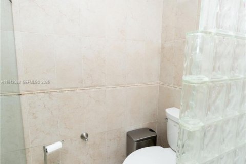 Villa ou maison à vendre à Sunrise, Floride: 4 chambres, 213.49 m2 № 1999199 - photo 20