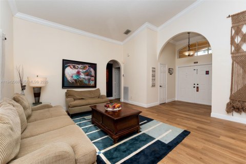 Villa ou maison à vendre à Sunrise, Floride: 4 chambres, 213.49 m2 № 1999199 - photo 4