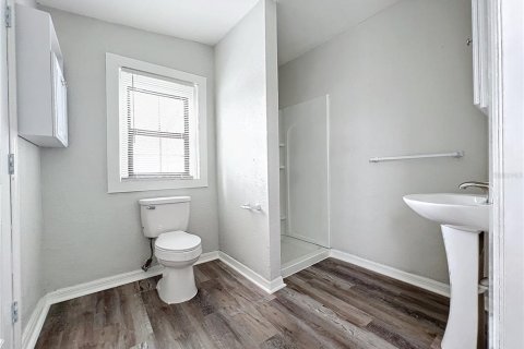Immobilier commercial à vendre à Haines City, Floride: 3 chambres, 112.5 m2 № 2403446 - photo 8