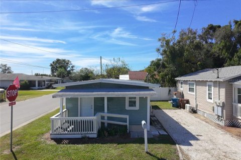 Immobilier commercial à vendre à Haines City, Floride: 3 chambres, 112.5 m2 № 2403446 - photo 4