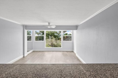 Copropriété à vendre à Sarasota, Floride: 1 chambre, 76.18 m2 № 2415014 - photo 4
