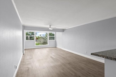 Copropriété à vendre à Sarasota, Floride: 1 chambre, 76.18 m2 № 2415014 - photo 15