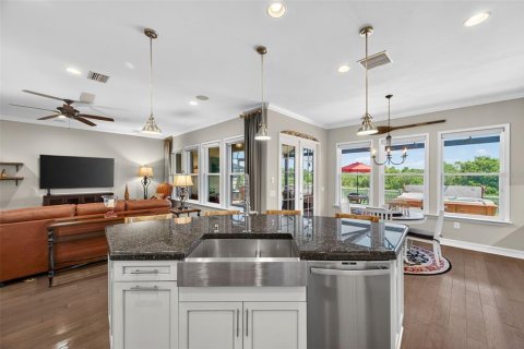 Casa en venta en Wesley Chapel, Florida, 4 dormitorios, 240.06 m2 № 1899210 - foto 13