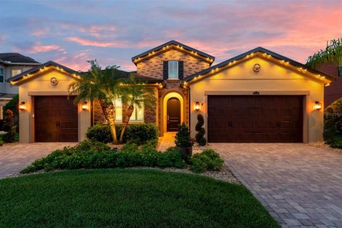 Casa en venta en Wesley Chapel, Florida, 4 dormitorios, 240.06 m2 № 1899210 - foto 1