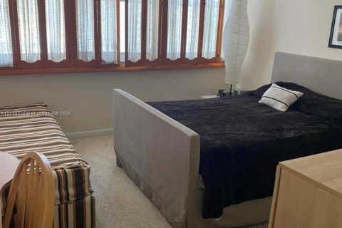 Купить кондоминиум в Холливуд, Флорида 5 комнат, 119.66м2, № 1864561 - фото 4