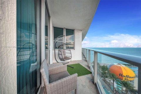 Condominio en venta en Hollywood, Florida, 2 dormitorios, 100.98 m2 № 1927824 - foto 23