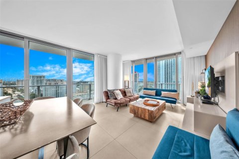 Condominio en venta en Hollywood, Florida, 2 dormitorios, 100.98 m2 № 1927824 - foto 13