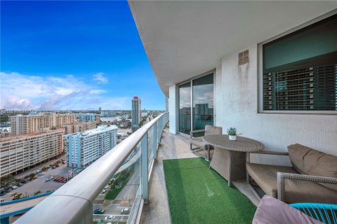 Condominio en venta en Hollywood, Florida, 2 dormitorios, 100.98 m2 № 1927824 - foto 30