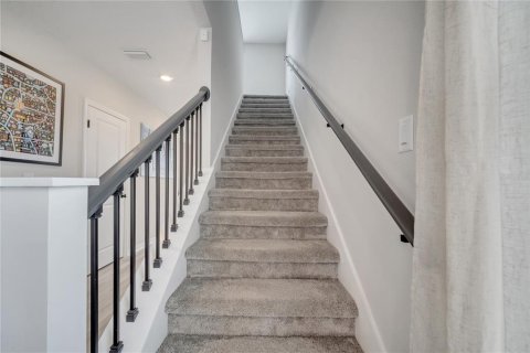 Villa ou maison à louer à Orlando, Floride: 4 chambres, 217.76 m2 № 2156239 - photo 24