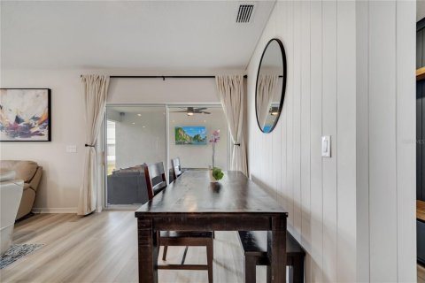 Villa ou maison à louer à Orlando, Floride: 4 chambres, 217.76 m2 № 2156239 - photo 19