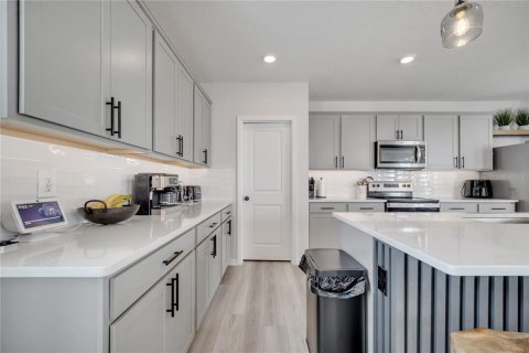Villa ou maison à louer à Orlando, Floride: 4 chambres, 217.76 m2 № 2156239 - photo 16