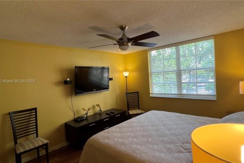 Copropriété à vendre à Aventura, Floride: 2 chambres, 109.62 m2 № 1961768 - photo 11