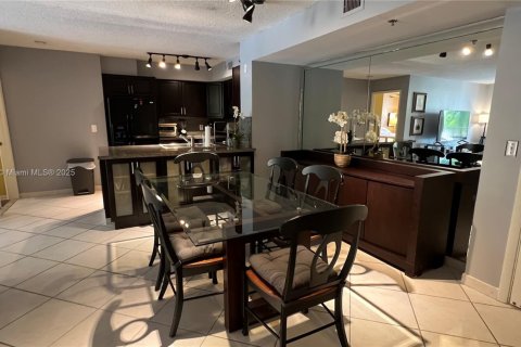 Copropriété à vendre à Aventura, Floride: 2 chambres, 109.62 m2 № 1961768 - photo 3