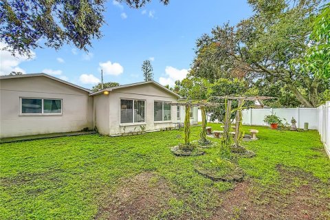 Casa en venta en Saint Petersburg, Florida, 3 dormitorios, 180.42 m2 № 1904016 - foto 17