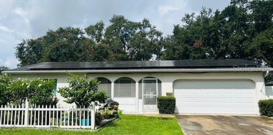Villa ou maison à Saint Petersburg, Floride 3 chambres, 180.42 m2 № 1904016