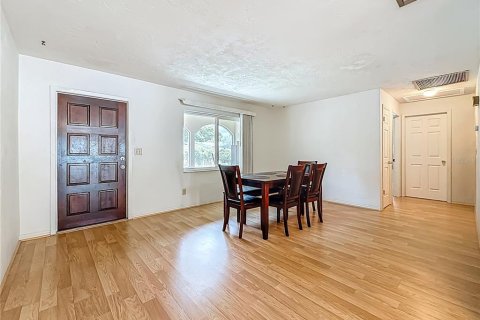 Casa en venta en Saint Petersburg, Florida, 3 dormitorios, 180.42 m2 № 1904016 - foto 5