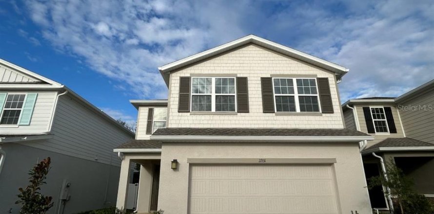 House in Spring Hill, Florida 4 bedrooms, 190.08 sq.m. № 2379288