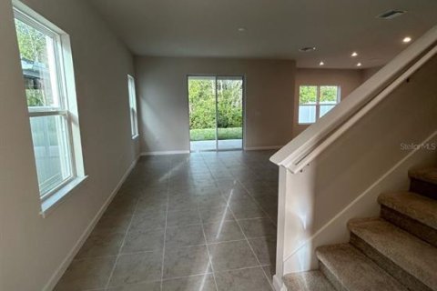 House in Spring Hill, Florida 4 bedrooms, 190.08 sq.m. № 2379288 - photo 2