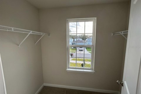 House in Spring Hill, Florida 4 bedrooms, 190.08 sq.m. № 2379288 - photo 7