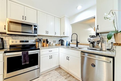 Купить кондоминиум в Клируотер, Флорида 4 комнаты, 95.22м2, № 2234158 - фото 28