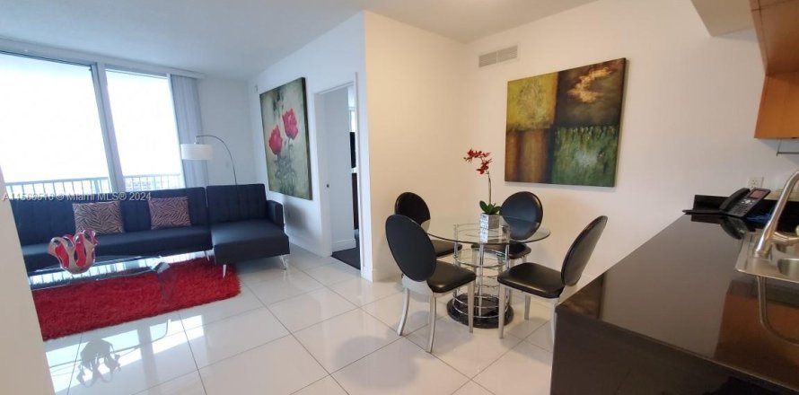 Condo à Miami, Floride, 2 chambres № 1867974