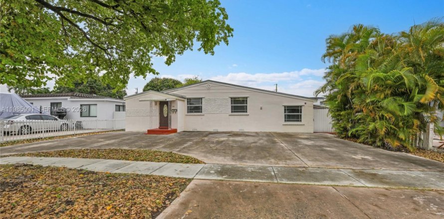Casa en Hialeah, Florida 4 dormitorios, 152.17 m2 № 2044925